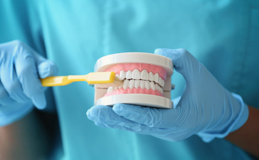Kompleksowe leczenie stomatologiczne – odkryj trasę do zdrowego i atrakcyjnego uśmiechów.